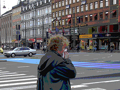 Street corner curly Mature Lady in sexy high-heeled boots and jeans /  Dame mature aux cheveux bouclés en bottes à talons hauts et jeans -  Copenhage, Danemark.  19-10-2008 - Postérisation