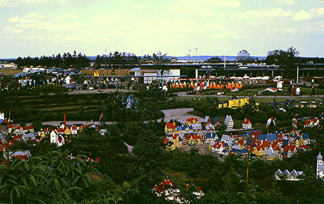 DK-2-027-70w Billund Legoland