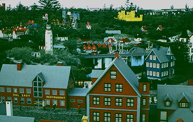 DK-2-031-70w Billund Legoland