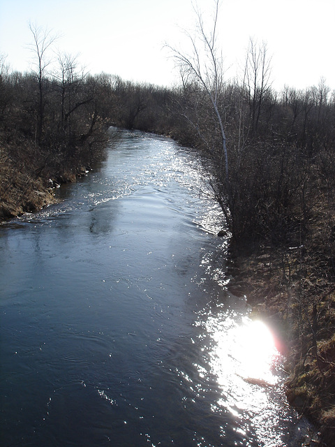 Petite rivière dans ma ville /   Hometown small river - 16 mars 2010- Photo originale