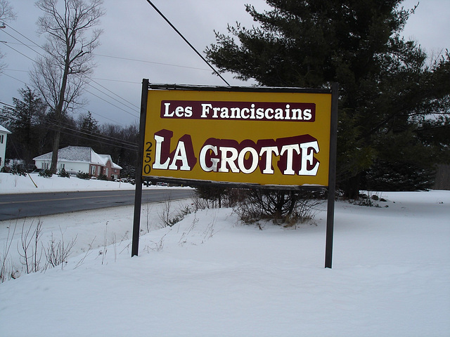 La Grotte des Pères Franciscains /  LACHUTE, Québec, CANADA .16-01-2007