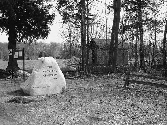 The Knowlton cemetery 1865 / Québec, CANADA -  28 mars 2010 - N & B