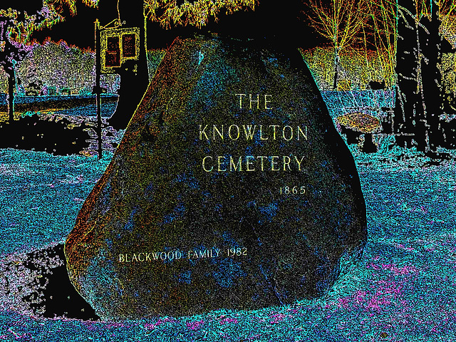 The Knowlton cemetery 1865 / Québec, CANADA -  28 mars 2010 - Contours de couleur en négatif