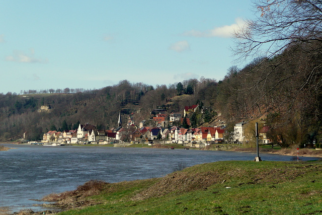 Frühlingsspaziergang an der Elbe in und bei Wehlen 28.2.2010