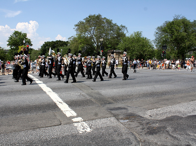 01.6thNationalMemorialDayParade.WDC.31May2010