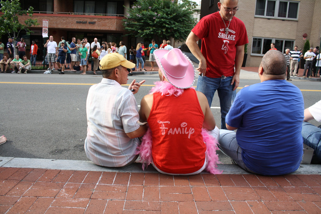 87.WaitingForPrideParade.PStreet.NW.WDC.12June2010