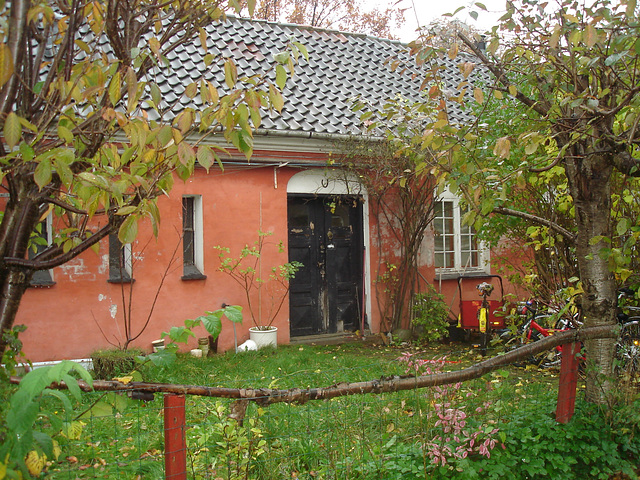 Hidden bikes house /  La maison aux vélos cachés - Christiania - Copenhagen / Copenhague.  26 octobre 2008