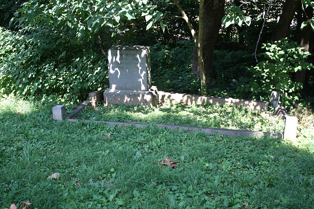 06.MountZionCemetery.Georgetown.27O.NW.WDC.21June2010