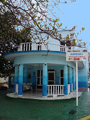Varadero, CUBA.  5 février 2010  - Avec ciel bleu photofiltré