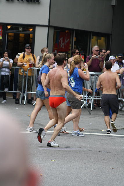 126.40thPride.Parade.NYC.27June2010