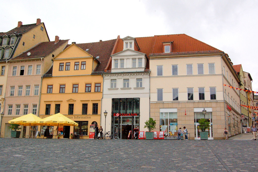 foirplaco kun turistinformejo Altenburg