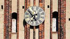 Uhr an Pfarrkirche St. Georg