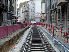 BESANÇON: Travaux du tramway, Avenue Fontaine Argent - 06.
