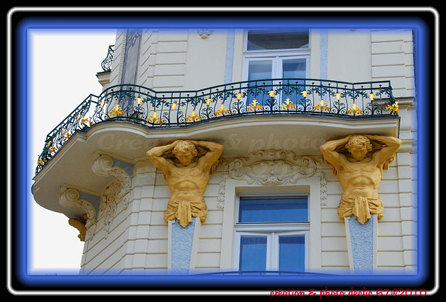 Balcon & géants