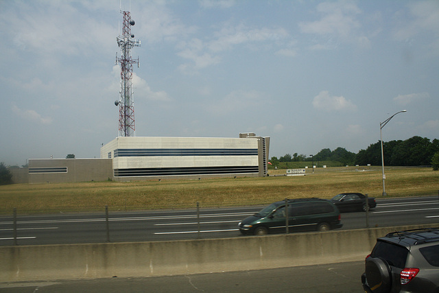 09.Megabus.M21.NewJerseyTurnpike.NJ.27June2010