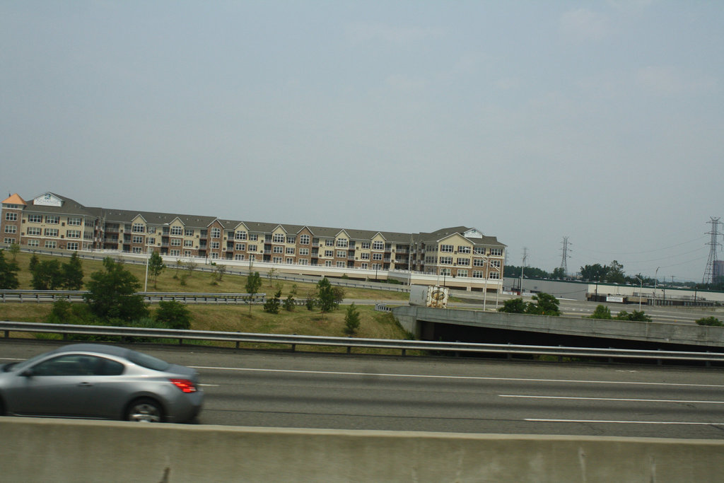 15.Megabus.M21.NewJerseyTurnpike.NJ.27June2010