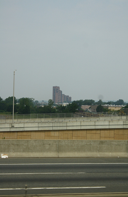 16.Megabus.M21.NewJerseyTurnpike.NJ.27June2010