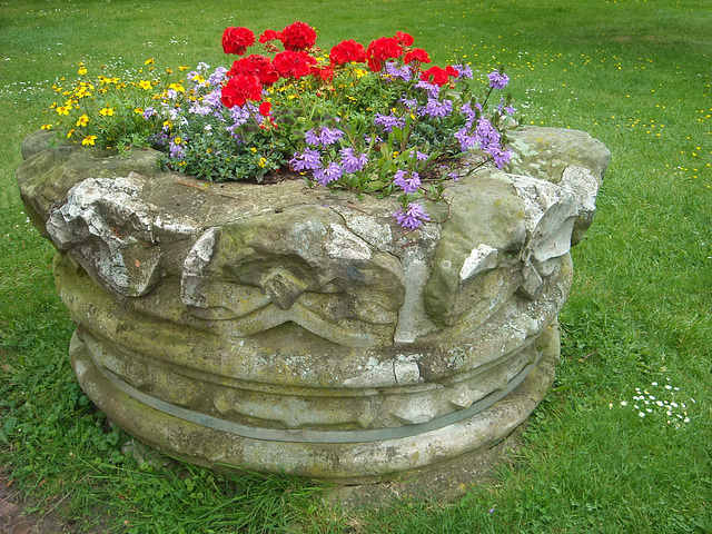 Schornsteinkranz jetzt mit Blumenzier