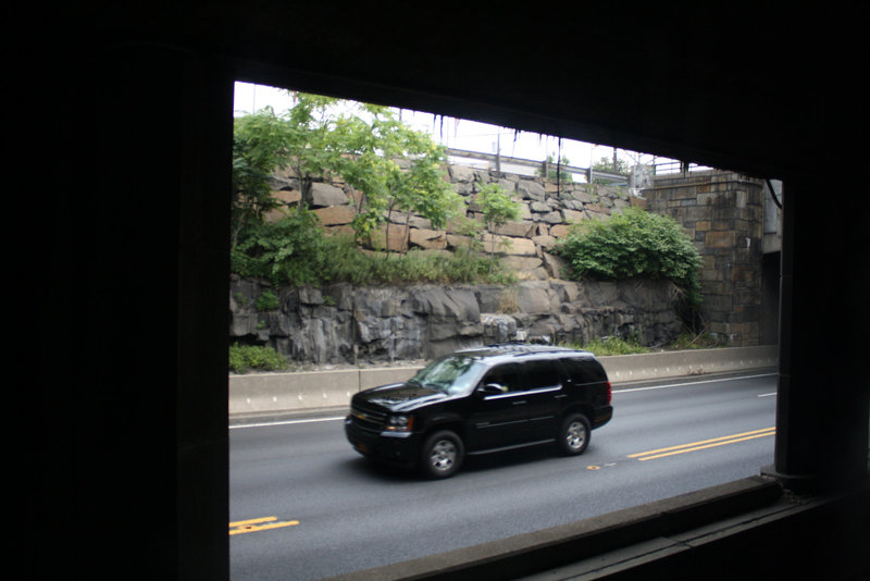 27.Megabus.M21.LincolnTunnel.NYC.27June2010