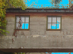 La Maison Smedien house /  Christiania - Copenhague / Copenhagen.  26 octobre 2008  - Avec ciel bleu photofiltré