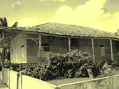Maison cubaine / Cuban house - Varadero, CUBA. 6 février 2010  - Vintage postérisé
