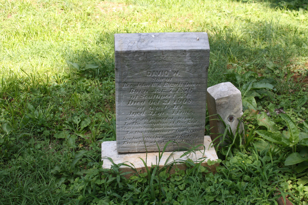 36.MountZionCemetery.Georgetown.27O.NW.WDC.21June2010