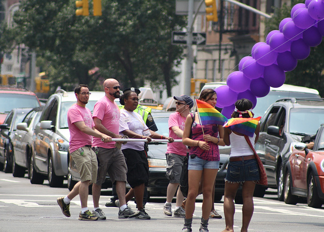 32.40thPride.Parade.NYC.27June2010