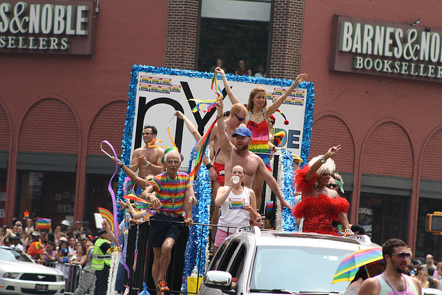 55.40thPride.Parade.NYC.27June2010