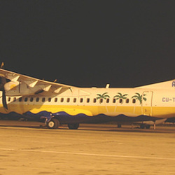 Avion Aero caribbean aircraft /  Aéroport de Varadero airport /  CUBA . 9-02-2010 - Recadrage