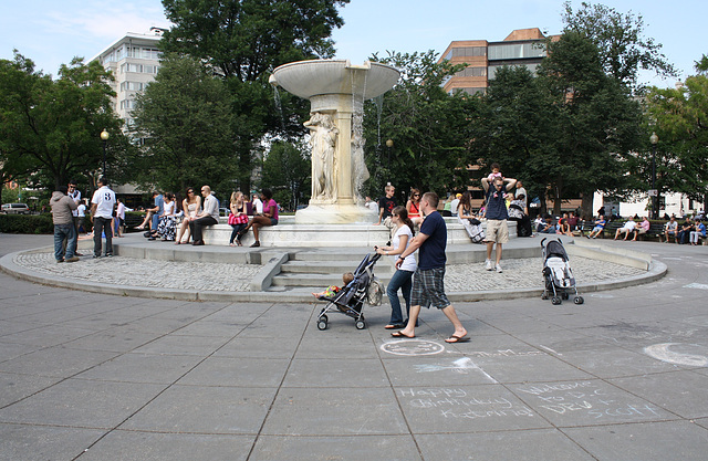 33.DupontCircle.NW.WDC.16May2010