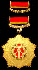 Ora Patrolanda Ordeno pro Merito (GDR) / Vaterländischer Verdienstorden in Gold ( DDR)