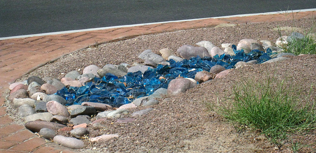 Slag Glass in Cathedral City (5809)