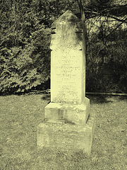 Old Burt cemetery /  Cimetière Old Burt - Près de Essex, NY- USA.  23 avril 2010- Photo ancienne / Vintage