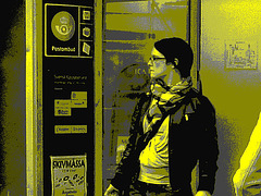 La Dame Skivmasa aux sacs de plastique en baskets / Skivmasa plastic bags Lady in sneakers - Ängelholm /  Sweden- Suède.   23-10-2008 - Vintage postérisé