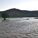 Vesperiĝas sur la rivero