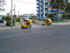 TAXI !!!    Varadero, CUBA.  3 février 2010