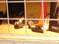 Lèche-vitrines podoérotique / Podoerotic footwears store window - Båstad / Sweden- Suède. 23/10/2008