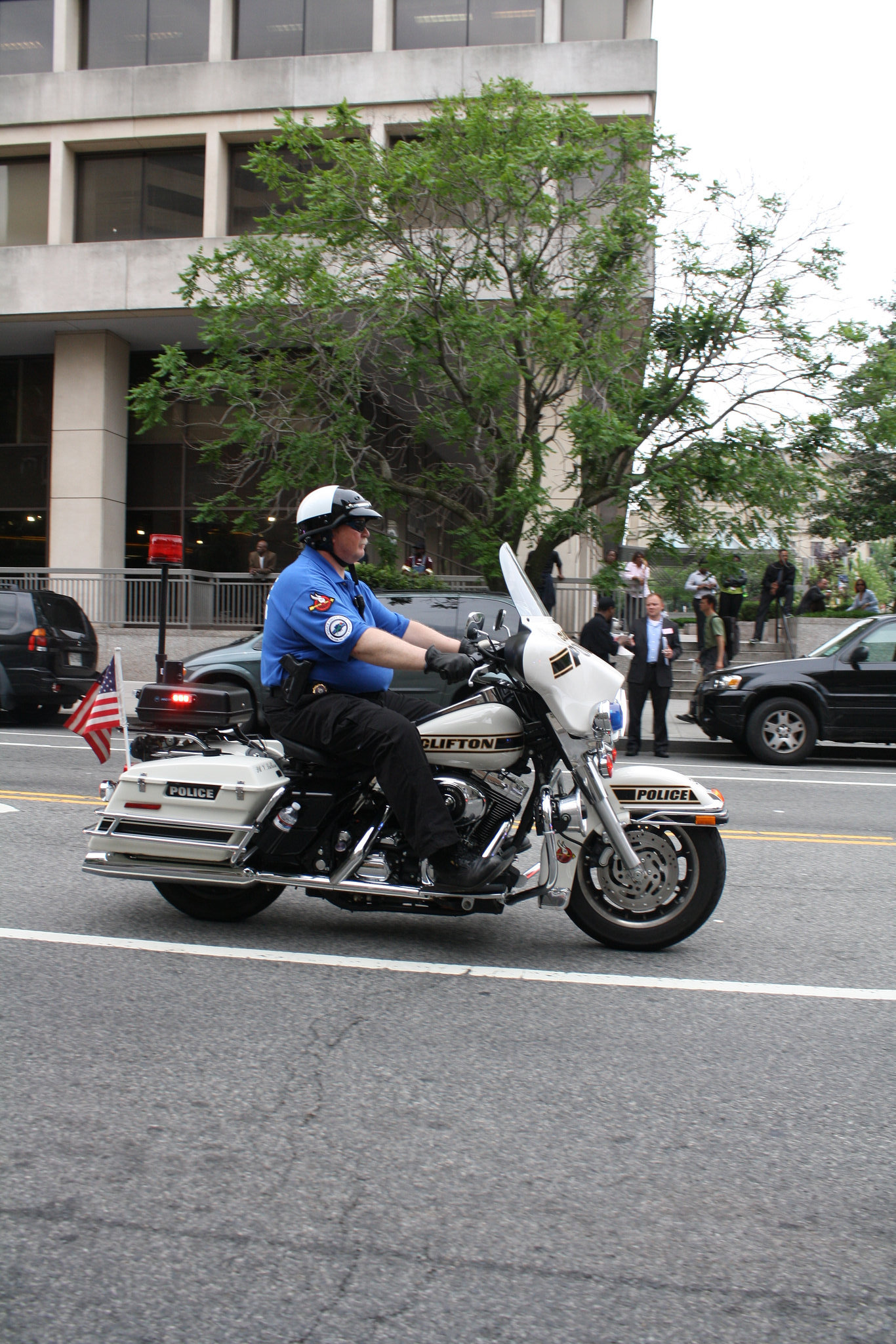 45.MotorcyclistsArrival.PUT.NLEOM.WDC.12May2010