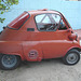 Petite rouge de type rare / Small red wonder on wheels.