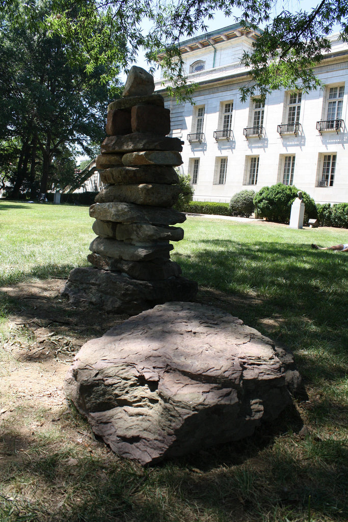 93.OAS.AMA.SculptureGarden.NW.WDC.4July2010