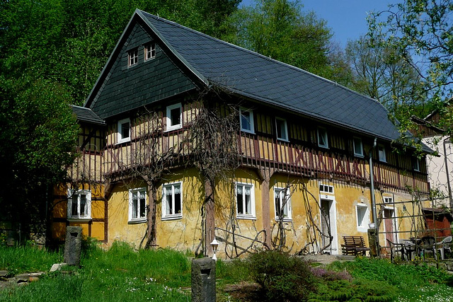 Altes Haus in Dorf Wehlen