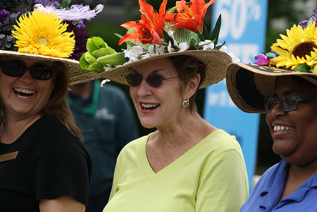 35.HatContest.Flowermart.MountVernon.Baltimore.MD.7May2010