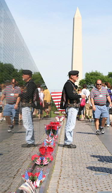 11.VietnamVeteransMemorial.WDC.22May2009