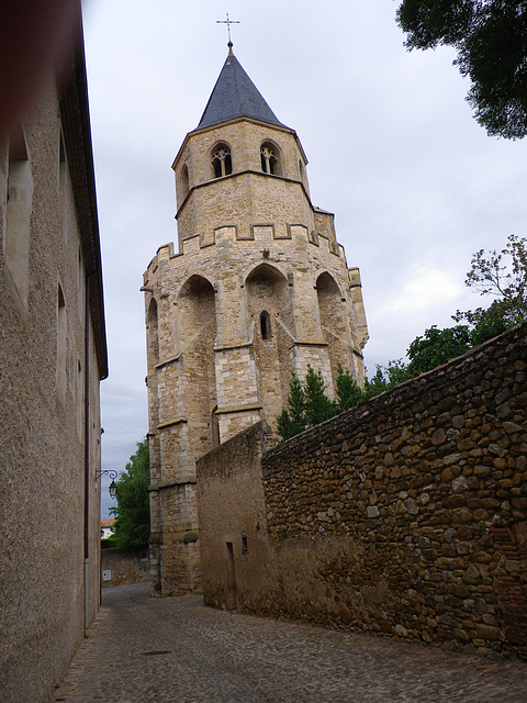 Tour campanile de l'abbaye de Sorrèze.