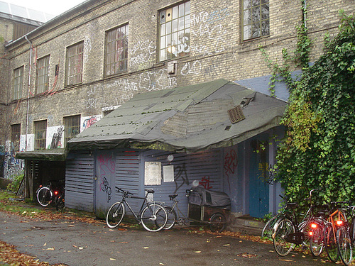 Le bâtiment Deck  /  The Deck building - Christiania / Copenhague - Copenhagen.  26 octobre 2008