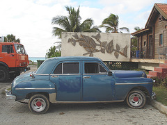 Gracieux vestige roulant de la Révolution /  Varadero, CUBA.  3 février 2010