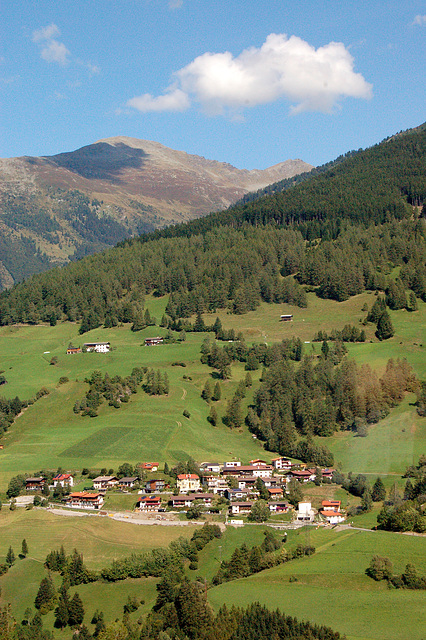 valo, nuboj, montoj