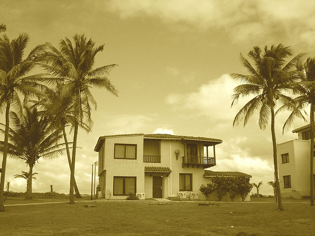 Maison cubaine sur la ^plage / Cuban house by the beach - Varadero, CUBA.  3 Février 2010  - Sepia