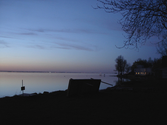 Coucher de soleil / Sunset   - Ville de Lery, Québec. CANADA - 25-04-2010