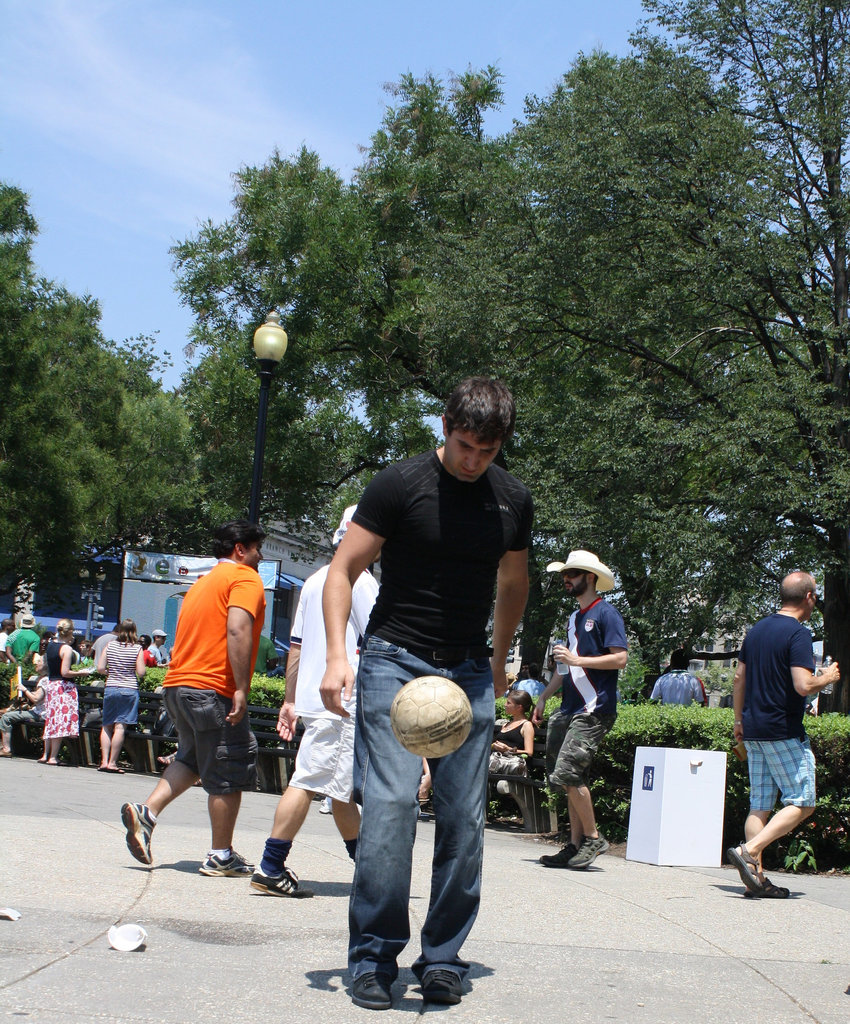 69.SoccerFestival.DupontCircle.WDC.12June2010